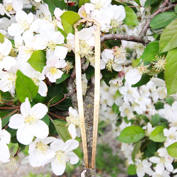 The Good Collective Bronze Hairpin. - Picture 3 of 6